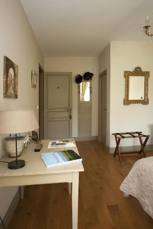 Maison D'Hotes De Charme Les Bruhasses Condom