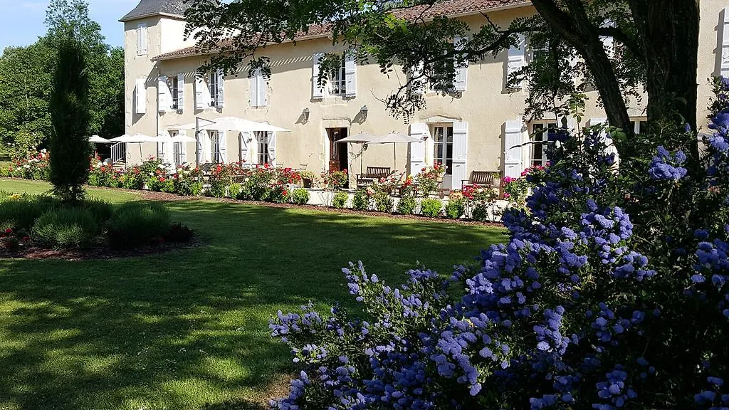 Maison D'Hotes De Charme Les Bruhasses Condom Bed and breakfast